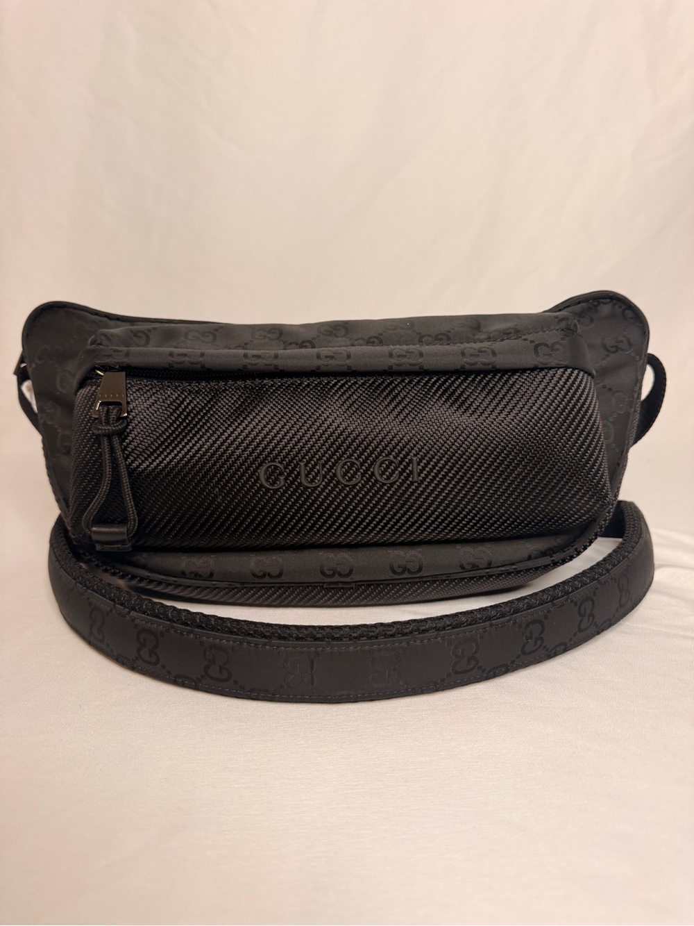 Gucci Nexus Large GG Nylon Sling Crossbody NWT w/ Gift Box 838929